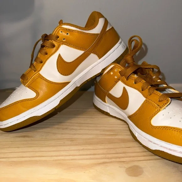 Nike Yellow Dunks - Picture 3 of 6